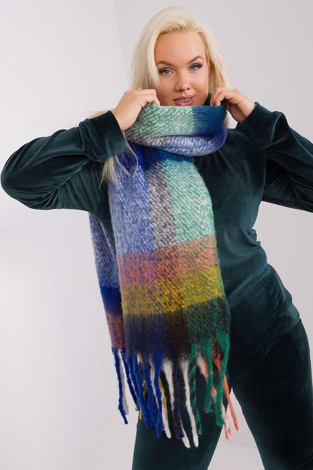 Shawl model 190539